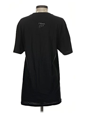 District. Short Sleeve Turtleneck (view 2)
