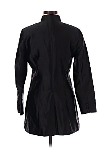 Tuckernuck Raincoat (view 2)