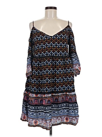 Willow & Clay Casual Dress (view 1)