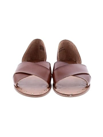 Universal Thread Sandals (view 2)