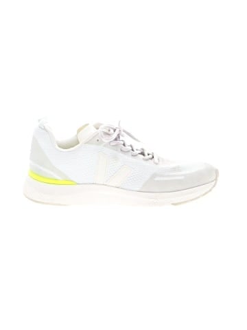 VEJA Sneakers (view 1)