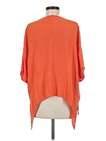 ROYALTY 3/4 Sleeve Top (view 2)