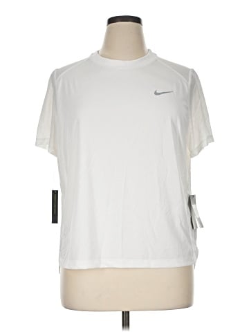 Nike Active T-Shirt (view 1)