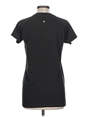 Lululemon Athletica Short Sleeve T-Shirt (view 2)