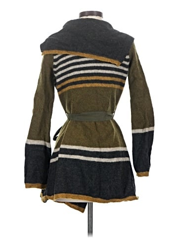 Angel of the North Wool Cardigan (view 2)
