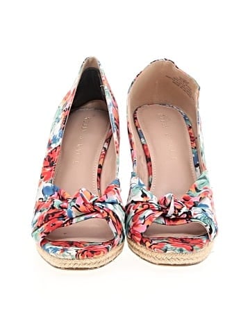 Kelly & Katie Wedges (view 2)
