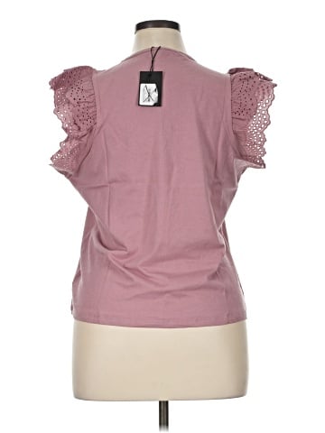 Joe's Jeans Short Sleeve T-Shirt (view 2)