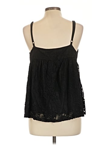 Hot Topic Sleeveless Blouse (view 2)