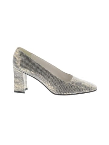 Stuart Weitzman Heels (view 1)
