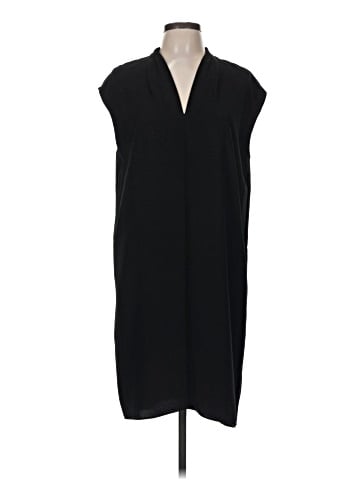 T Tahari Casual Dress (view 1)