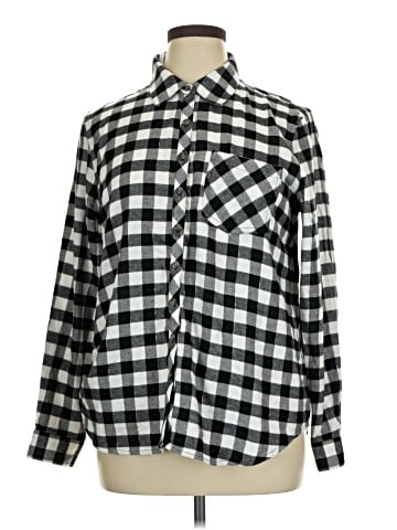 Maurices Long Sleeve Button-Down Shirt (view 1)