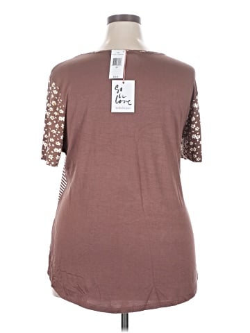 Belle Du Jour Short Sleeve Top (view 2)