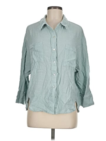 New In 3/4 Sleeve Button-Down Shirt (view 1)