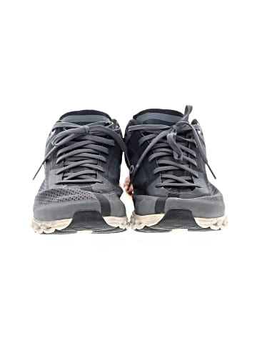 On Cloud Sneakers (view 2)