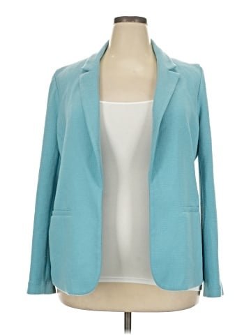 Skies Are Blue Kimono (view 1)