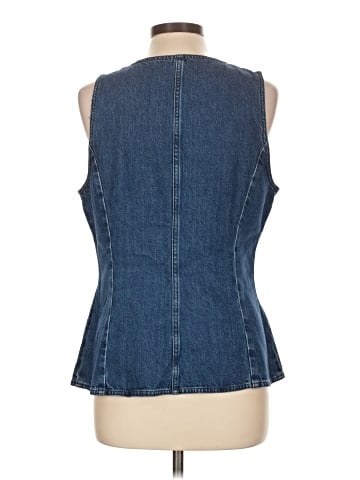 Madewell Denim Scoopneck Cutaway Vest in Dowe Wash (view 2)