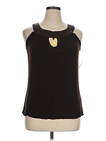 B.wear Sleeveless Blouse (view 1)
