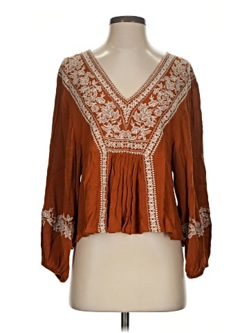 American Eagle Outfitters 3/4 Sleeve Blouse (view 1)