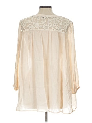 Doe & Rae 3/4 Sleeve Blouse (view 2)
