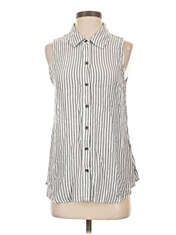 Splendid Sleeveless Button-Down Shirt (view 1)