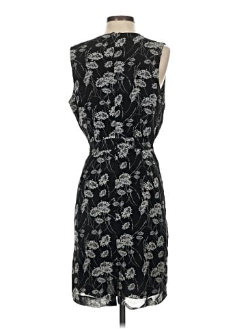 Banana Republic Factory Store Casual Dress (view 2)