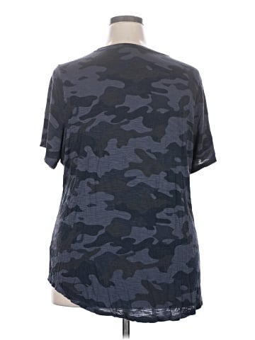 Old Navy Active T-Shirt (view 2)