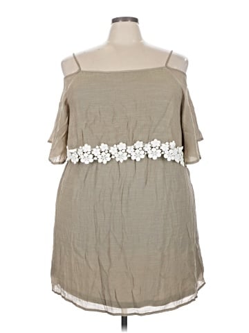 Flying Tomato 3/4 Sleeve Top (view 1)