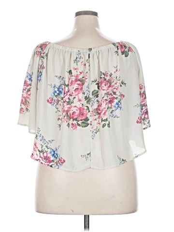 Charlotte Russe Short Sleeve Blouse (view 2)