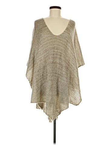 Do Everything in Love Poncho (view 1)