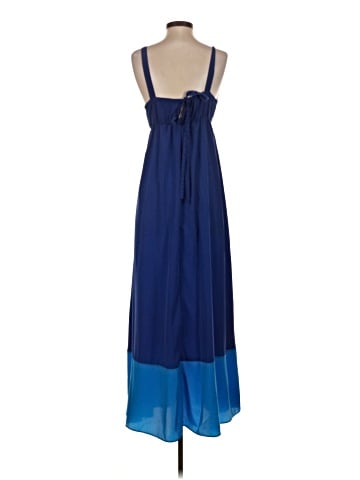 Old Navy Casual Dress (view 2)