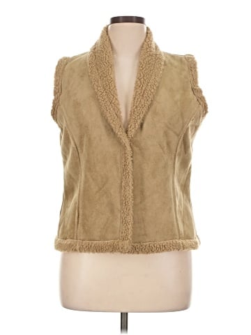 Tiara Faux Fur Vest (view 1)