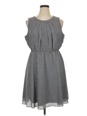 Elle Casual Dress (view 1)