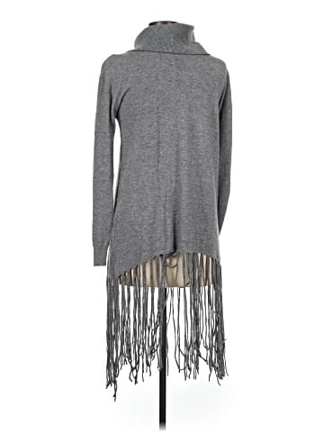 Lola Poncho (view 2)