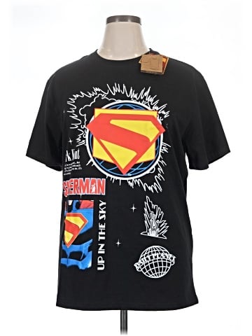 Superman Short Sleeve T-Shirt (view 1)