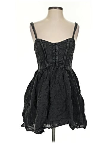 Urban Outfitters Casual Dress (view 1)