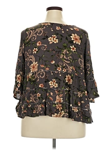 Charming Charlie 3/4 Sleeve Blouse (view 2)