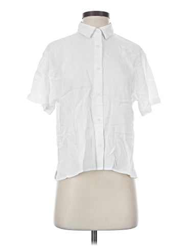 Uniqlo Short Sleeve Button-Down Shirt (view 1)