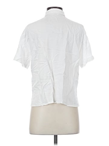 Uniqlo Short Sleeve Button-Down Shirt (view 2)