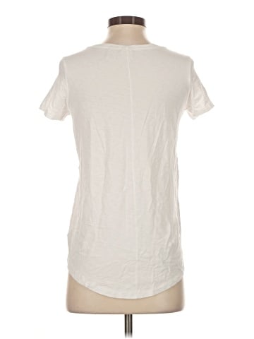 Lucy & Laurel Short Sleeve T-Shirt (view 2)