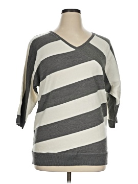 New York & Company Pullover Sweater
