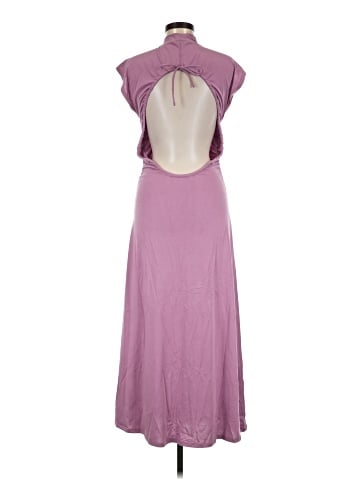 Urban Outfitters Casual Dress (view 2)