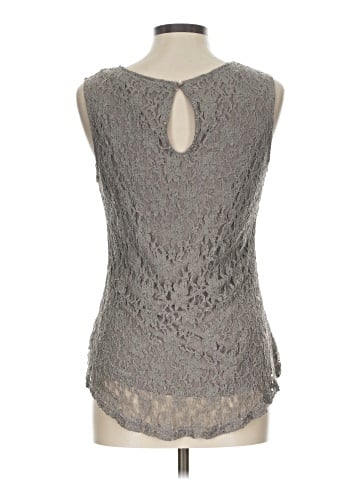 Versona Sleeveless Blouse (view 2)