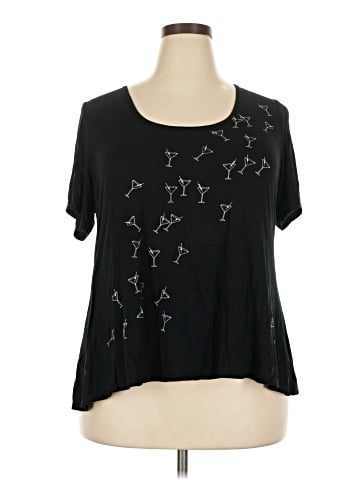 Karen Kane Short Sleeve T-Shirt (view 1)