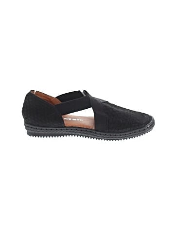 Bernie Mev Flats (view 1)