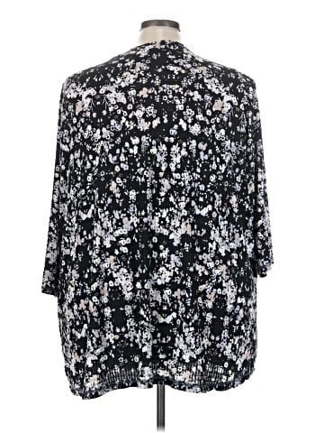 Logo Layers 3/4 Sleeve Blouse (view 2)