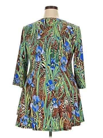 Attitudes by Renee 3/4 Sleeve Blouse (view 2)