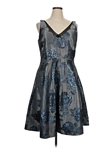 White House Black Market Cocktail Dress (view 1)