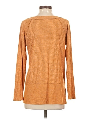 Eri + Ali 3/4 Sleeve T-Shirt (view 2)