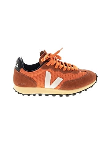VEJA Sneakers (view 1)