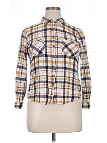 Maurices Long Sleeve Button-Down Shirt (view 1)